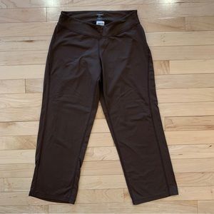 Patagonia women’s size small brown athetic capri pants leggings